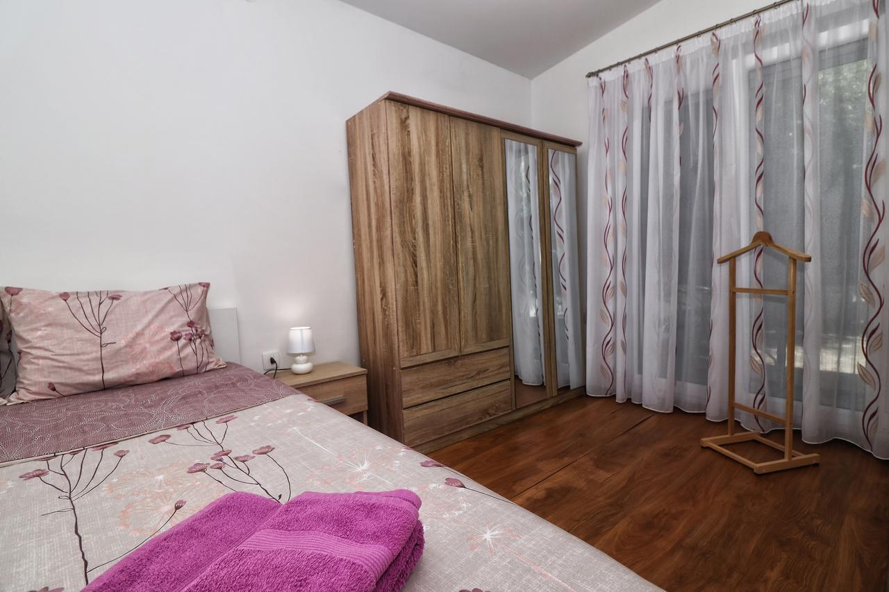 Apartments Amalia Rovinj Exterior photo